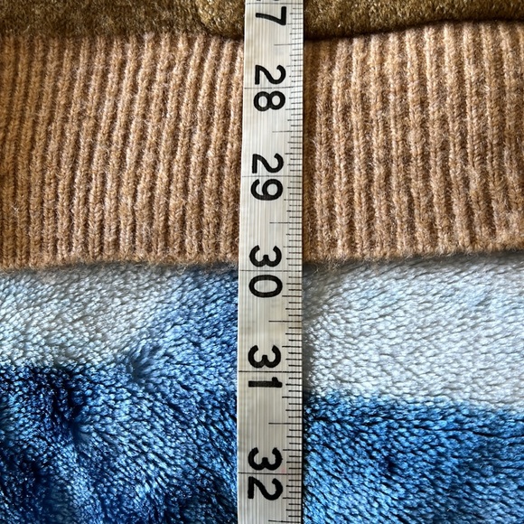 Cardigan - Picture 8 of 8